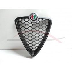 Alfa Romeo Stelvio 2.0/ 2.2 B-TECH grillehart met embleem zwart