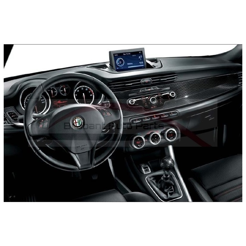 Alfa Romeo Giulietta carbon dashboardpaneel